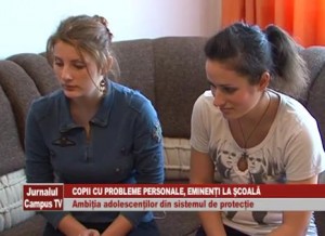 FETE DE NOTA 10! PROVIN DIN CENTRUL DE PLASAMENT DAR SUNT PRINTRE CELE MAI BUNE DIN LICEU. ÎNVAŢĂ MINIM 6-7 ORE PE ZI PENTRU CĂ "DOAR PRIN ŞCOALĂ POŢI AJUNGE CEVA ÎN VIAŢĂ"