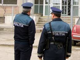 RUGĂMINTE PENTRU POLIŢIŞTI. NU-L MAI DESCONSPIRAŢI PE CEL CARE RECLAMĂ GĂŞTILE DE CARTIER!