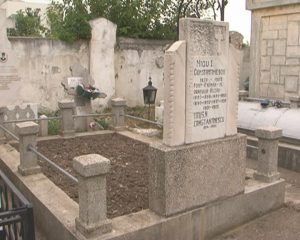 DIN SERIA... NOROC CU TELEVIZIUNEA. MORMÂNTUL FOSTULUI PRIMAR A FOST PRIMENIT