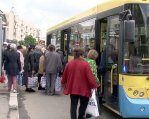 DE CE NU SE CUMPARA MAI MULTE AUTOBUZE?