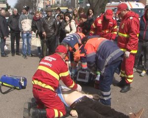 A MURIT PE STRADĂ. SCENE CUTREMURĂTOARE PENTRU TRECĂTORI.