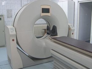 BANI PENTRU INVESTIGAŢII. SE LICITEAZĂ PENTRU UN TOMOGRAF LA BUZĂU