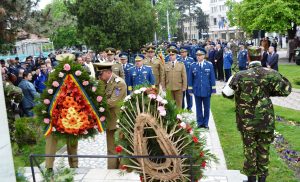 AZI, S-A SERBAT ZIUA VETERANILOR
