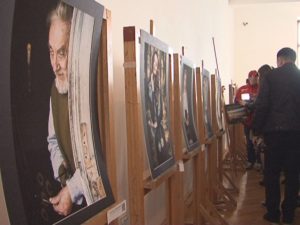 EXPOZIŢIE CU 15 FOTOGRAFII ARTISTICE
