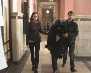 PROFESORII ACUZATI DE ŞPAGĂ, ELIBERAŢI. SUNT ACUZATI CA AU FALSIFICAT PESTE 50 DE LUCRARI