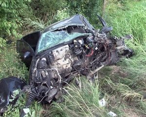 ACCIDENT GRAV LA IEŞIREA DIN BUZĂU SPRE BRĂILA. PATRU PERSOANE AU AJUNS LA SPITAL.