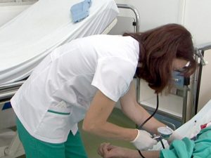 NOTE DE 1 LA EXAMENUL PENTRU ASISTENTE! MAI BINE S-AU PREZENTAT INFIRMIERELE, CARE AU LUAT şI 10