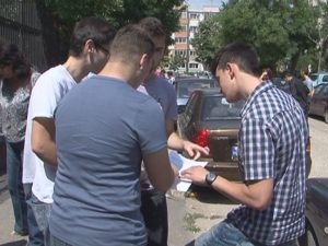 BACUL, MAI UŞOR DECÎT ÎN ANII TRECUŢI. ELEVII AU SUSŢINUT EXAMENE LA MATEMATICĂ ŞI ISTORIE