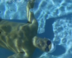 TÂNĂRUL ÎNECAT ÎN PISCINĂ A IEŞIT DIN COMĂ. ADMINISTRATORUL CONSIDERĂ CĂ PERSONALUL PISCINEI ŞI-A FĂCUT BINE TREABA
