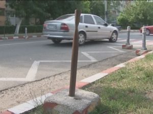 S-AU FURAT STÂLPIŞORII DE PE SPIRU HARET. VICELE DUNEL: „DISPĂREAU PESTE NOAPTE”