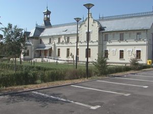 CULTURA IN PARC. SE POPULEAZĂ CENTRUL CULTURAL