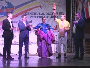 TROFEU CU SOMBRERO. MEXICUL ESTE MARELE CÂŞTIGĂTOR AL FESTIVALULUI