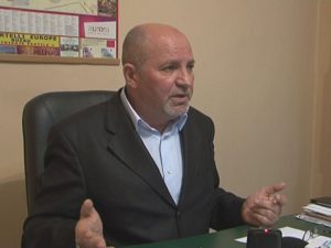 NEREGULI LA PIEŢE, TÂRGURI ŞI OBOARE. SE SOLICITĂ ELIBERAREA DIN FUNCŢIE A DIRECTORULUI CORNEL DIACONIŢĂ
