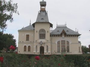 CONCEDIERI LA CULTURĂ. VOR FI MAI PUŢINI ANGAJAŢI LA CENTRUL MARGHILOMAN