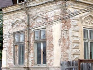 IMPOZITE MAJORATE PENTRU PROPRIETĂŢILE NEÎNGRIJITE. UNII PROPRIETARI NEGLIJENŢI POT PLĂTI CU PÂNĂ LA 500% MAI MULT