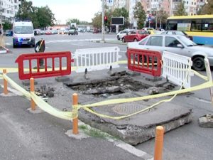 CANALE RIDICATE LA NIVEL. ACŢIUNE A COMPANIEI DE APĂ