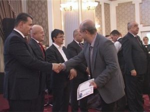 TOPUL FIRMELOR BUZOIENE. S-AU PREMIAT PESTE 300 DE SOCIETĂŢI CARE AU INREGISTRAT PROFIT