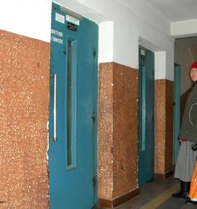 CINE PLĂTEŞTE LIFTUL? IATĂ CUM SE ÎMPART CHELTUIELILE DE FUNCŢIONARE ŞI ÎNTREŢINERE