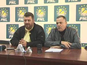 LIBERALI CU BANDEROLĂ. ACŢIUNE ÎN FAVOAREA VOTULUI PRIN CORESPONDENŢĂ