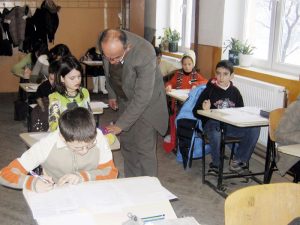 SALARII MĂRITE ÎN ÎNVĂŢĂMÂNT. DIN DECEMBRIE, 15 PROCENTE ÎN PLUS