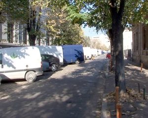 ÎMPOTRIVA DUBELOR CU MARFĂ. LI SE VA INTERZICE ACCESUL ÎN PARCĂRILE DE LA PIAŢĂ