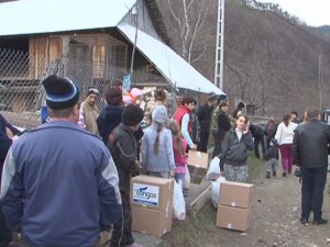 DARURI ÎN VÂRF DE MUNTE. CANGAS L-A DUS PE MOŞ NICOLAE LA VINEŢIŞU
