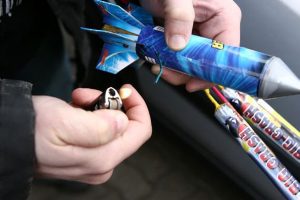 SEZONUL POCNITORILOR. ARTICOLELE PIROTEHNICE ÎN VIZORUL AUTORITĂŢILOR