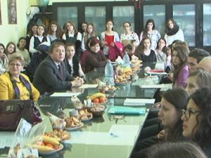 CE MAI CITESC TINERII? ÎNTÂLNIRE ÎNTRE ELEVI ŞI PROFESORI LA „EMINESCU”
