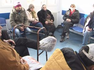 AGLOMERAŢIE LA ORTOPEDIE. ALTE NINSORI, ALTE CĂZĂTURI PE GHEAŢĂ
