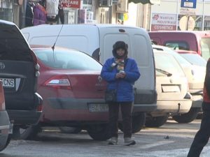 PROTECŢIE PE TIMP DE GER. MUNCITORII ÎN AER LIBER TREBUIE SĂ PRIMEASCĂ CEAI CALD