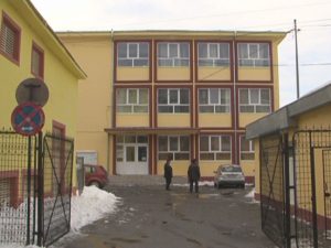 DOAR 8% DIN ŞCOLI AU PAZNIC ŞI CAMERE VIDEO. ACCESUL VIZITATORILOR ÎN ŞCOALĂ, DOAR CU ACCEPTUL DIRECTORULUI