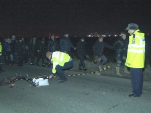 BICICLIST ACROŞAT MORTAL DE UN AUTOTURISM. ERA NOAPTE, BICICLISTUL NU AVEA VESTĂ REFLECTORIZANTĂ
