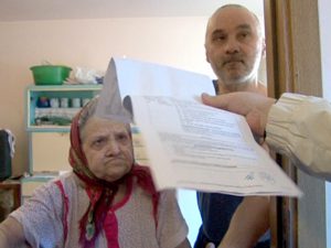 O FAMILIE ARE NEVOIE DE AJUTOR. TREI OAMENI BOLNAVI SOLICITĂ ATENŢIA COMUNITĂŢII