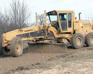 ULIŢE PIETRUITE LA VERNEŞTI. URMEAZĂ ŞI ASFALTĂRI, ÎN MAI MULTE SATE