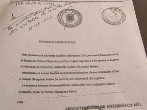ESCROCI PRIN ŞCOLILE DIN BUZĂU. INSPECTORUL GENERAL I-A RECLAMAT LA POLIŢIE