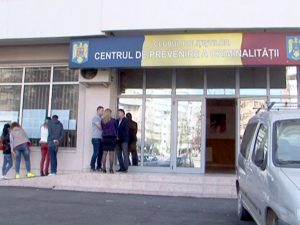 BUZOIENII SE VOR POLIŢIŞTI. APROAPE 700 DE CANDIDAŢI PE 40 DE LOCURI