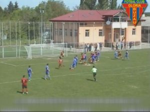 PAS GREŞIT, ÎN ŢINTARUL RETROGRADĂRII. GLORIA TRĂIEŞTE PERICULOS, DUPĂ 0-2 CU BALOTEŞTIUL