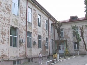 DE LA NOU NĂSCUŢI, LA BOLILE BĂTRÂNEŢII. CE SE VA ÎNTÂMPLA CU VECHEA MATERNITATE?