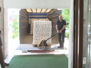 BULETINE LA CAMION. A SOSIT PENULTIMA TRANŞĂ DE BULETINE DE VOT