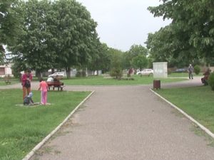 BUZOIENII NU-ŞI UITĂ EROII. UN NOU MONUMENT VA OMAGIA AMINTIREA LOR