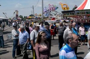 DRĂGAICA, CU BUGET DE CRIZĂ. CEL MAI VECHI TÂRG DIN MUNTENIA, TRANSFORMAT ÎN KITSCH