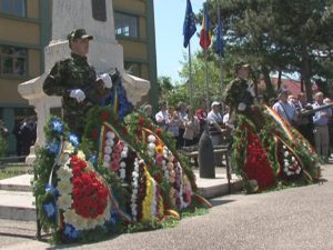ZIUA EROILOR, SĂRBĂTORITĂ ÎN BUZĂU. AMINTIRE VEŞNICĂ EROILOR CARE AU MURIT PENTRU ŢARĂ