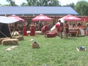 GARDA APULUM ÎN CRÂNG. LEGIONARII ROMANI ŞI-AU INSTALAT TABĂRA ÎN APROPIEREA OBELISCULUI