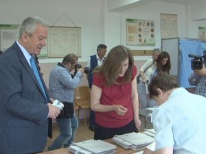 VOT MATINAL. CONSTANTIN TOMA A VOTAT LA 7.30
