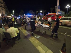BUZOIENI, RĂNIŢI ÎN ATACUL TERORIST DIN NISA. CEI DOI ROMÂNI, SPITALIZAŢI ÎN FRANŢA, SUNT DIN BUZĂU