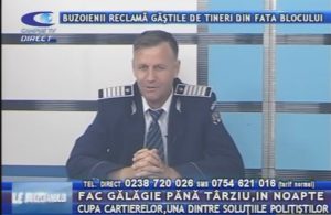BUZOIENII RECLAMĂ GĂŞTILE DE TINERI DIN FAŢA BLOCULUI