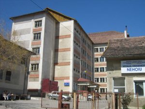 SITUAŢIE DISPERATĂ LA NEHOIU. SPITALUL ORĂŞENESC RISCĂ SĂ FIE ÎNCHIS