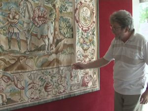 TAPISERIA, LA RANG DE ARTĂ. UNUL DINTRE CEI MAI MARI TAPISERI ROMÂNI EXPUNE LA BUZĂU