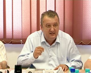 IONEL TESCARU AMENINŢĂ CU PLÂNGERE LA DNA. MOTIVUL: HOTĂRÂRILE PRIMĂRIEI AR FI ILEGALE