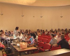 PUŢINE POSTURI, CANDIDAŢI CU SUTELE. PESTE 500 DE PROFESORI ÎNSCRIŞI LA TITULARIZARE
